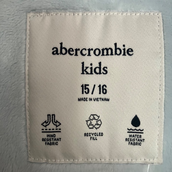 Abercrombie Silver Puffer Jacket - Picture 2 of 6